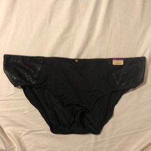 NWT Cacique hipster panties